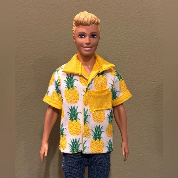 Handcrafted pineapple print doll shirt lined in yellow - Picture 2 of 6
